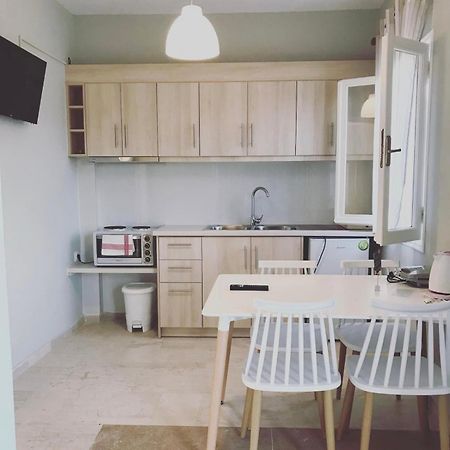 Banos Apartments And Swimming Pool Ρόδα Εξωτερικό φωτογραφία
